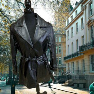 Vintage Wilsons Black Leather Jacket/Coat Size Medium Office Daily Wear Spring
